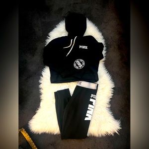 Victoria’s Secret pink - cropped sweatsuit - Black -size small